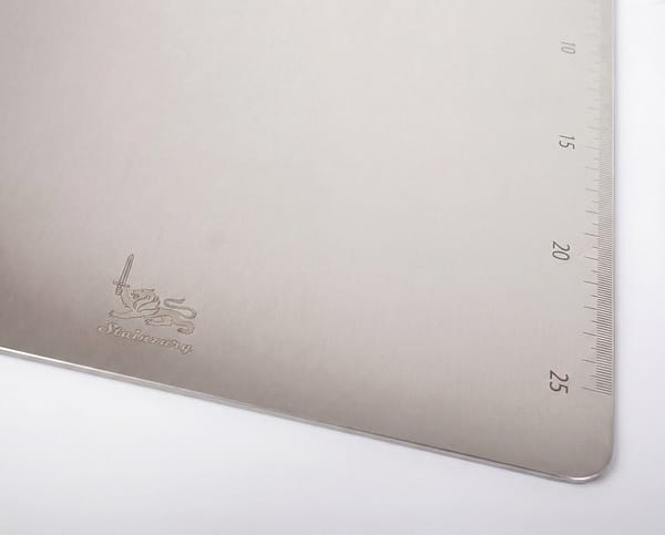 closeup Stainzury Blade